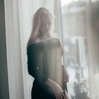 ✨ lola profile picture. ✨ lola is a OnlyFans model from Estonia.