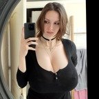 Zoepcbh profile picture. Zoepcbh is a OnlyFans model from France.