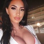 Savana profile picture. Savana is a OnlyFans model from Portugal.
