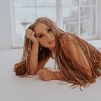 So Gold profile picture. So Gold is a OnlyFans model from Singapore.