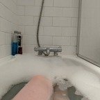 Clarefrosticle profile picture. Clarefrosticle is a OnlyFans model from South Africa.