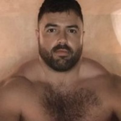 100% Irish Beef profile picture. 100% Irish Beef is a OnlyFans model from Ireland.