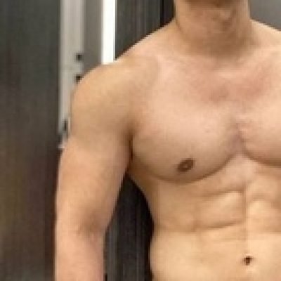 Byron profile picture. Byron is a OnlyFans model from Singapore.