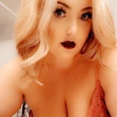 Lindsay profile picture. Lindsay is a OnlyFans model from Missouri.