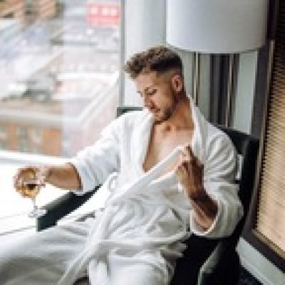 Logan profile picture. Logan is a OnlyFans model from Canada.