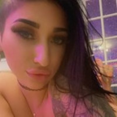 ✨  ✨ profile picture. ✨  ✨ is a OnlyFans model from Chicago.