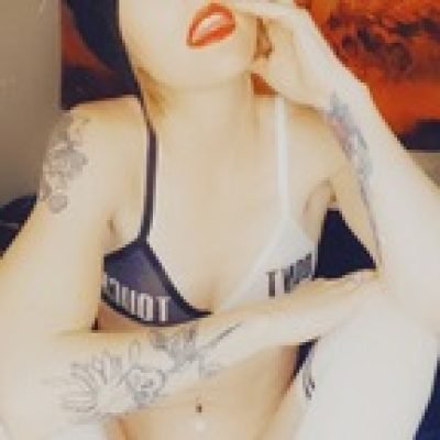 ℎ      ❤️‍ profile picture. ℎ      ❤️‍ is a OnlyFans model from Phoenix.