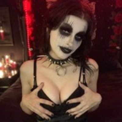 Goddess Lindsxyz profile picture. Goddess Lindsxyz is a OnlyFans model from Chicago.