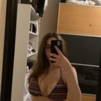 Mielenaxc profile picture. Mielenaxc is a OnlyFans model from Romania