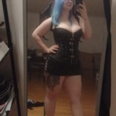 Sapphire profile picture. Sapphire is a OnlyFans model from Michigan.