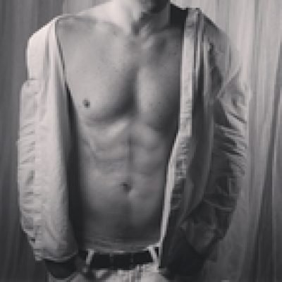 John profile picture. John is a OnlyFans model from Colombia.