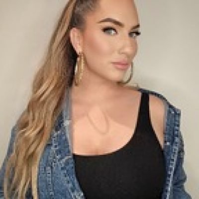 Megan Cox profile picture. Megan Cox is a OnlyFans model from Belgium.