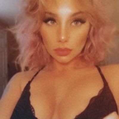 littlered ren profile picture. littlered ren is a OnlyFans model from Rhode Island.