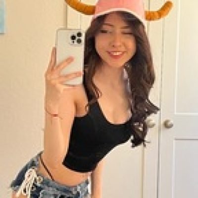 Lexkze profile picture. Lexkze is a OnlyFans model from Colombia.