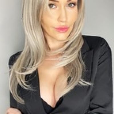 Molly Frost profile picture. Molly Frost is a OnlyFans model from Colombia.