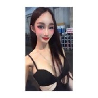 Ploy profile picture. Ploy is a OnlyFans model from Thailand.