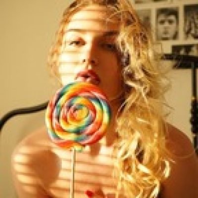 Karen Tang profile picture. Karen Tang is a OnlyFans model from Czechia.