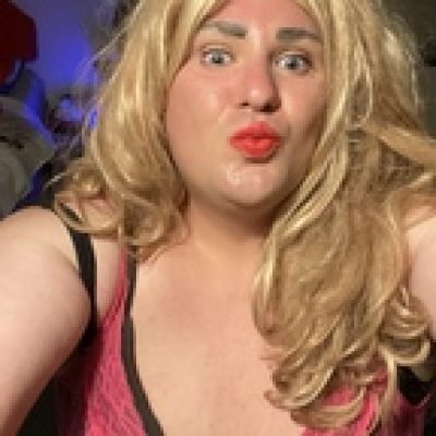 Anna R profile picture. Anna R is a OnlyFans model from the UK