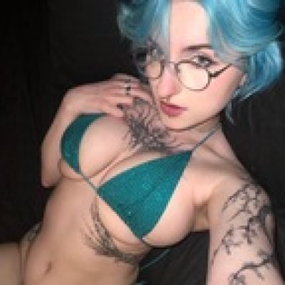 lyra crow profile picture. lyra crow is a OnlyFans model from the UK