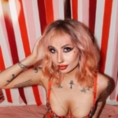 Zeena profile picture. Zeena is a OnlyFans model from the UK