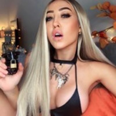 Miss Evie Lock profile picture. Miss Evie Lock is a OnlyFans model from the UK