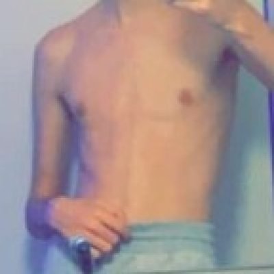 London boy profile picture. London boy is a OnlyFans model from the UK