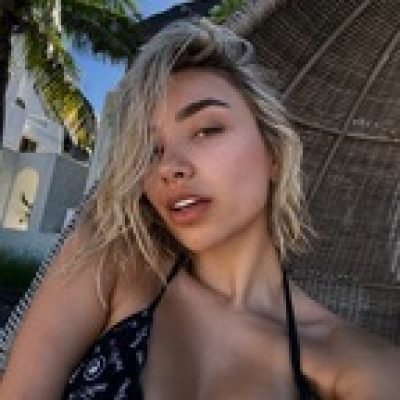 Ella profile picture. Ella is a OnlyFans model from the UK