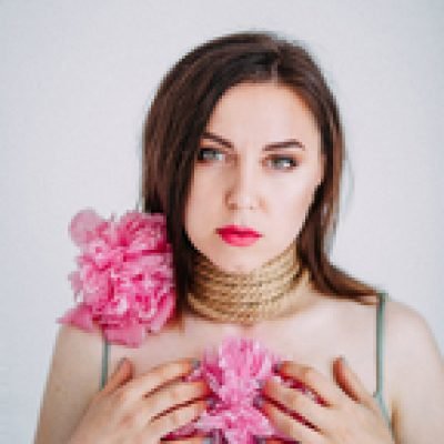 REA profile picture. REA is a OnlyFans model from Thailand.