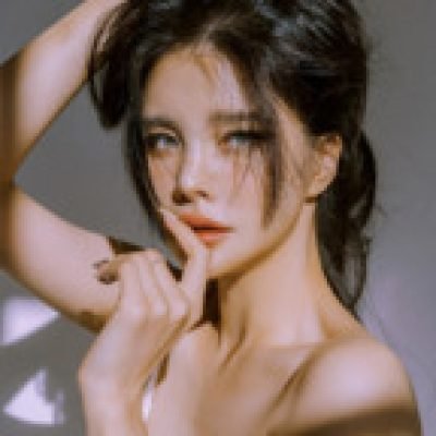 Banana profile picture. Banana is a OnlyFans model from Korea.