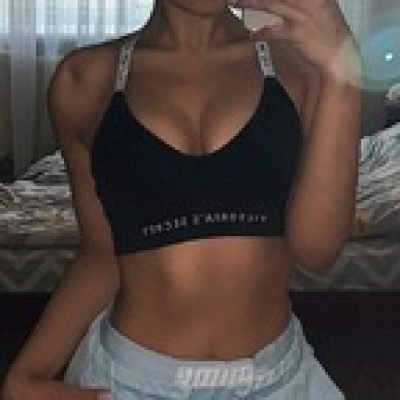 Hayley profile picture. Hayley is a OnlyFans model from Hawaii.