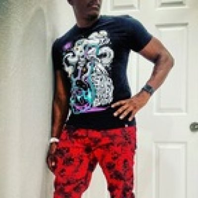 Bishop profile picture. Bishop is a OnlyFans model from Idaho.