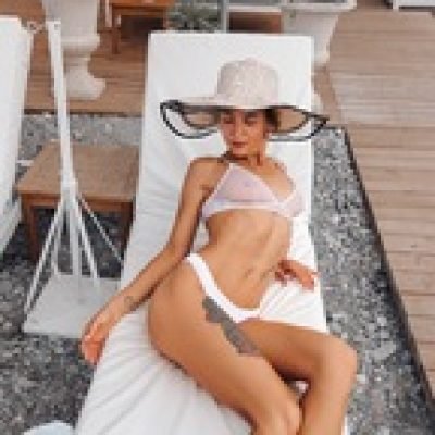 Natallia profile picture. Natallia is a OnlyFans model from Hawaii.