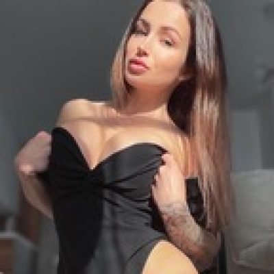 Chelsea Rose   UNCENSORED profile picture. Chelsea Rose   UNCENSORED is a OnlyFans model from France.