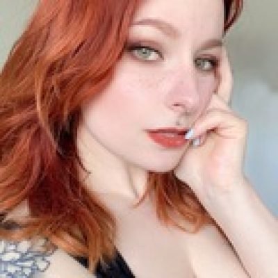 Espiona profile picture. Espiona is a OnlyFans model from France.