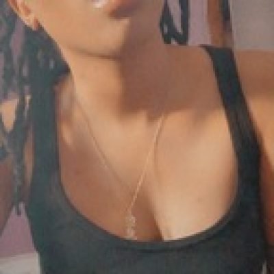 Steph profile picture. Steph is a OnlyFans model from Japan.