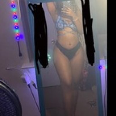 Paris Gold profile picture. Paris Gold is a OnlyFans model from France.