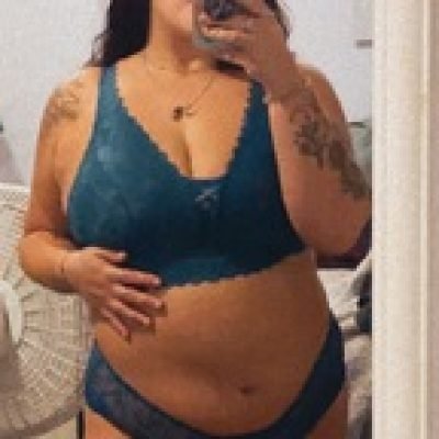 Sexy girl profile picture. Sexy girl is a OnlyFans model from Singapore.