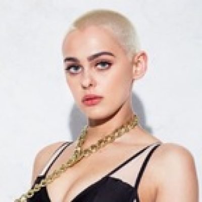 Paris Amour profile picture. Paris Amour is a OnlyFans model from France.