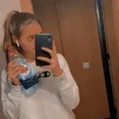 alba profile picture. alba is a OnlyFans model from Ecuador.