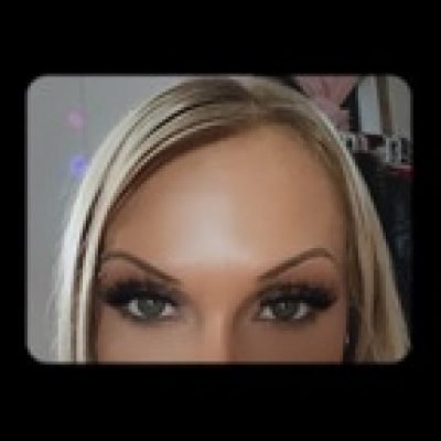 I am Vaira Fox profile picture. I am Vaira Fox is a OnlyFans model from iowa.