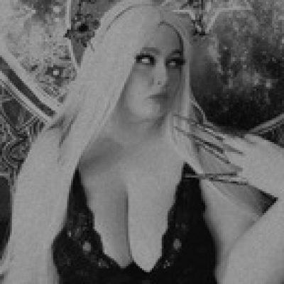 Queen Nova profile picture. Queen Nova is a OnlyFans model from France.