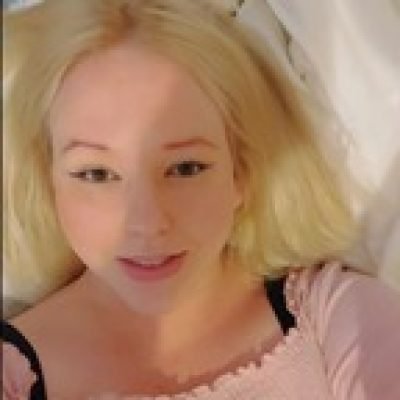 Lindsay Fox profile picture. Lindsay Fox is a OnlyFans model from iowa.