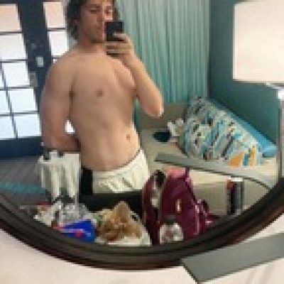 Rob profile picture. Rob is a OnlyFans model from Tucson.