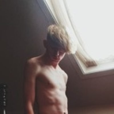 Nikolai Français profile picture. Nikolai Français is a OnlyFans model from France.