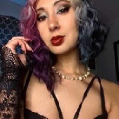 Krisn profile picture. Krisn is a OnlyFans model from ohio.