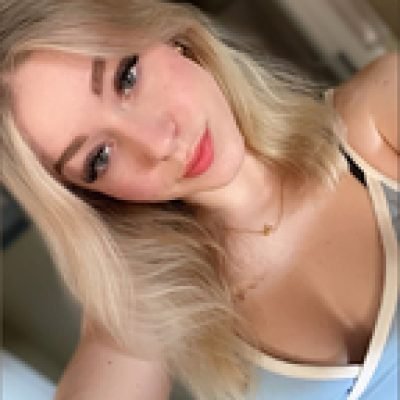 lex profile picture. lex is a OnlyFans model from Edmonton.