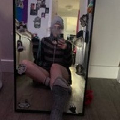 Skylar profile picture. Skylar is a OnlyFans model from Edmonton.