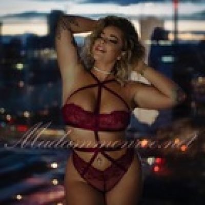 Curvy Queen profile picture. Curvy Queen is a OnlyFans model from Edmonton.