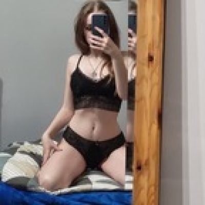 Młoda Julka profile picture. Młoda Julka is a OnlyFans model from Wyoming.