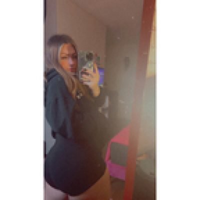 Cheyenne profile picture. Cheyenne is a OnlyFans model from Wyoming.